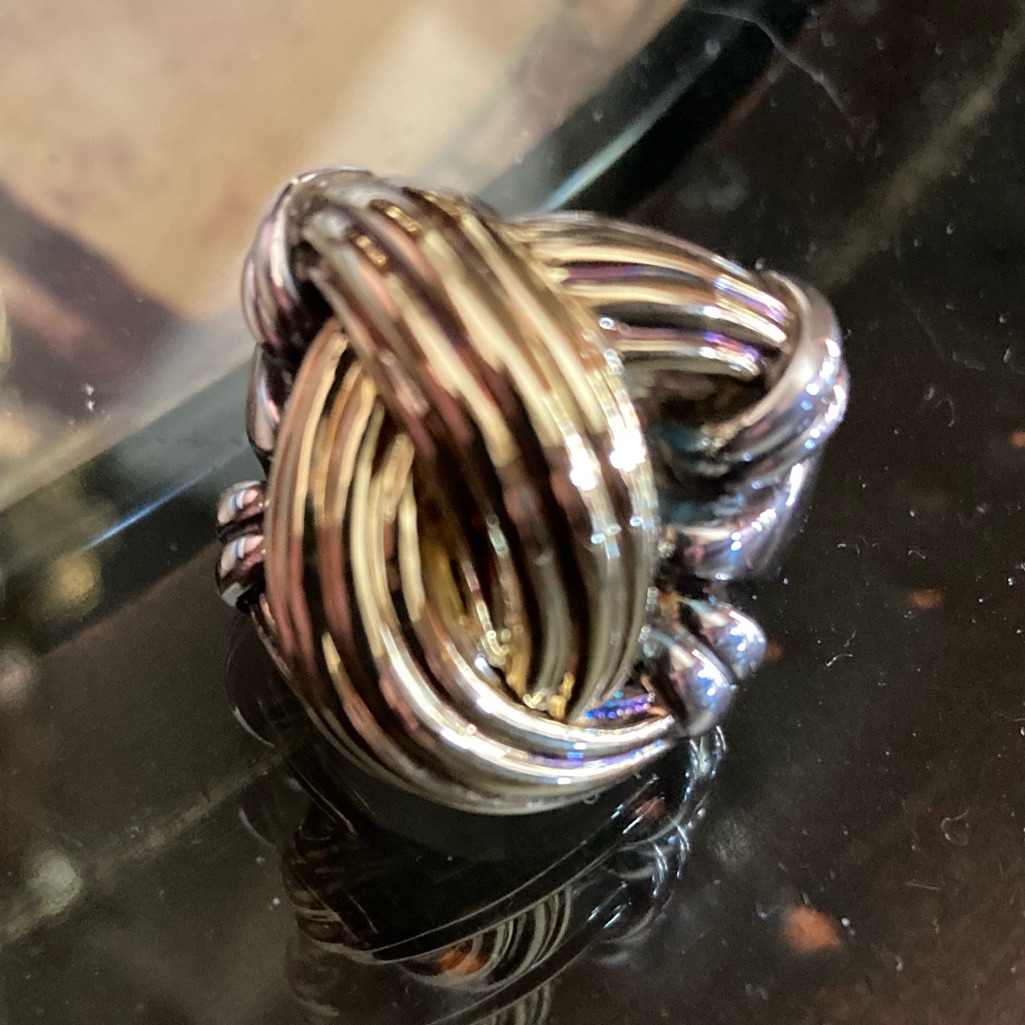 Lagos Knot Ring 999$
